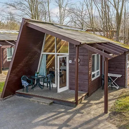 2 Bedroom Awesome In Holiday home Fredericia