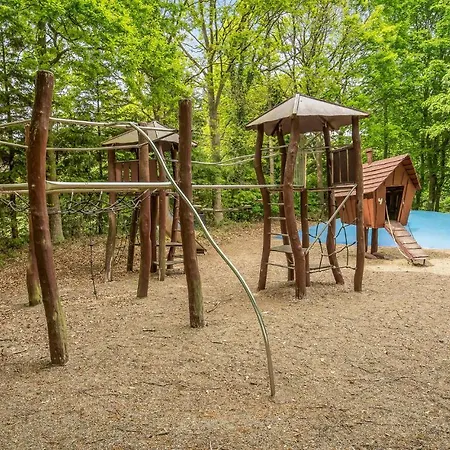 2 Bedroom Awesome In *